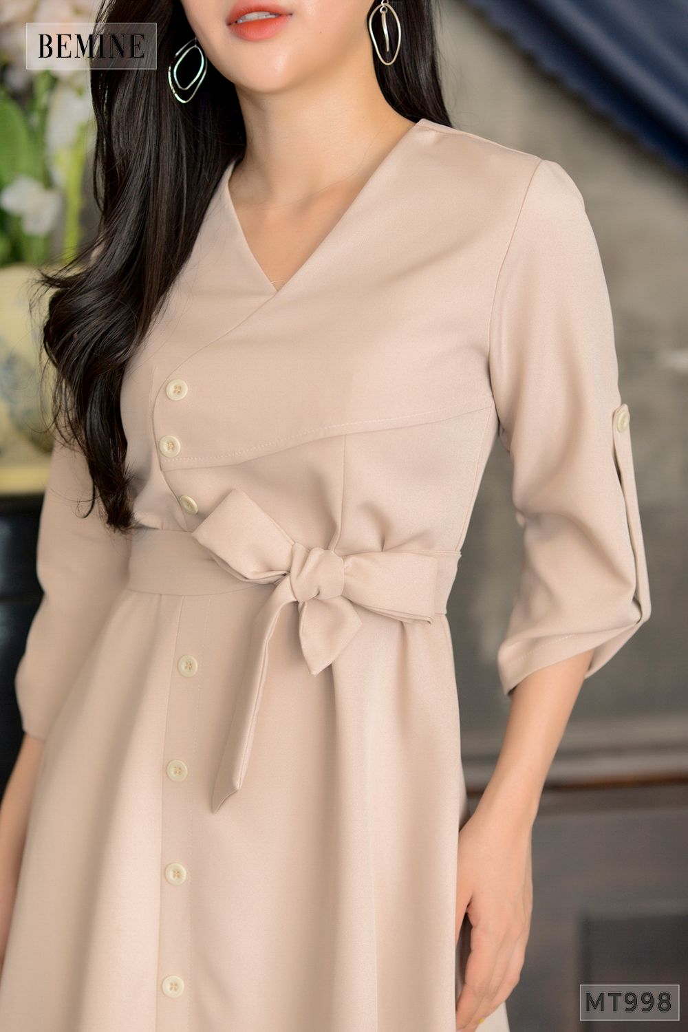 MT998DA - Đầm da đáp ngực đính nút