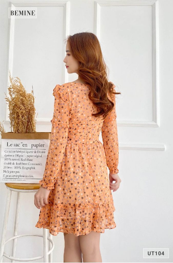 UT104CAM - Đầm trái tim cổ vuông