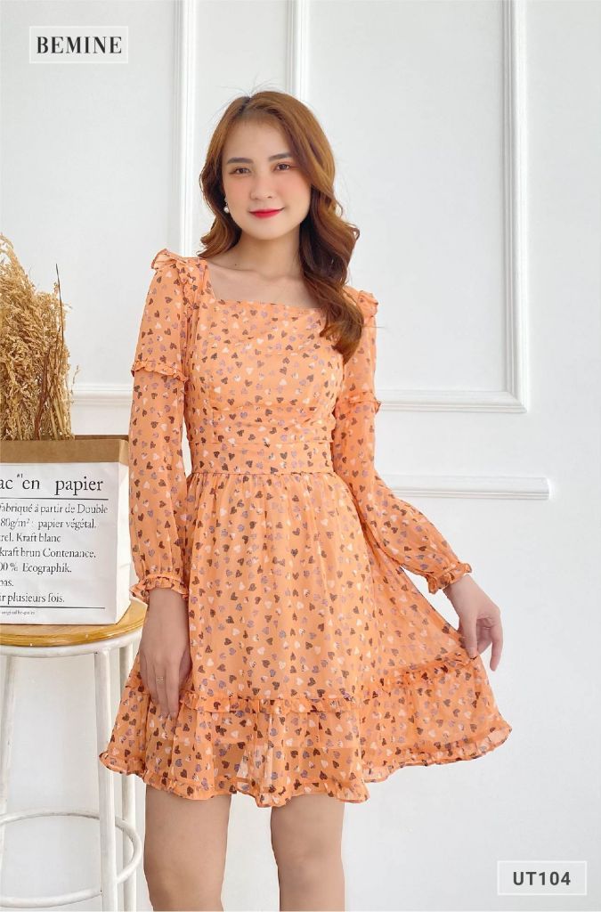 UT104CAM - Đầm trái tim cổ vuông