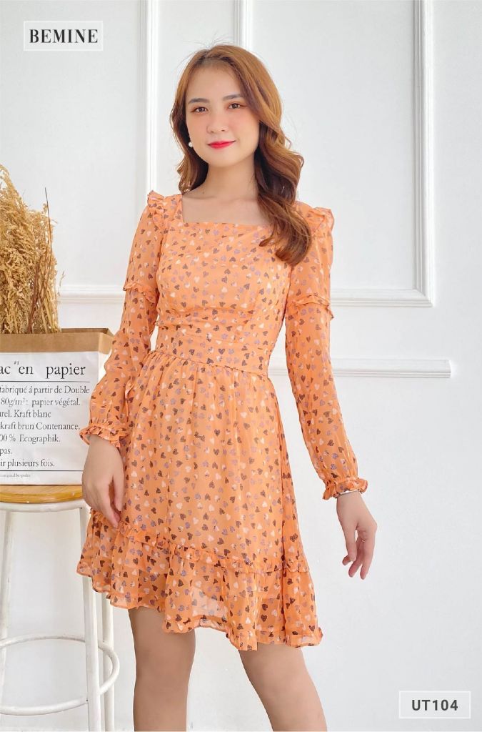 UT104CAM - Đầm trái tim cổ vuông