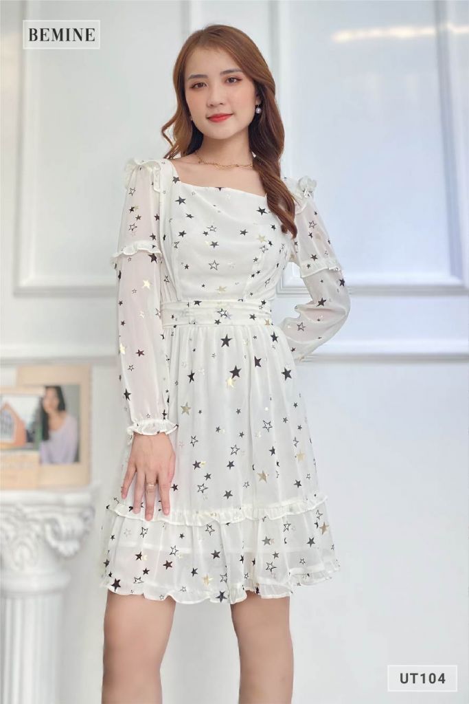 UT104TRANG - Đầm ngôi sao cổ vuông