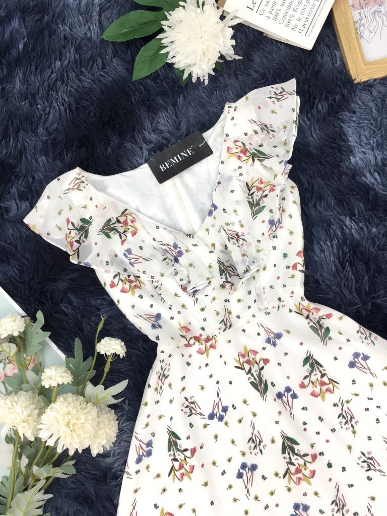 UT227TRANG - Đầm hoa cổ bèo tim