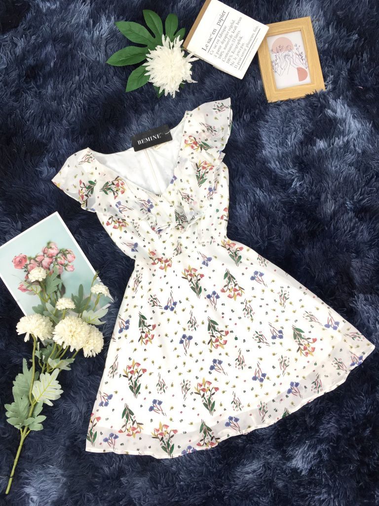 UT227TRANG - Đầm hoa cổ bèo tim