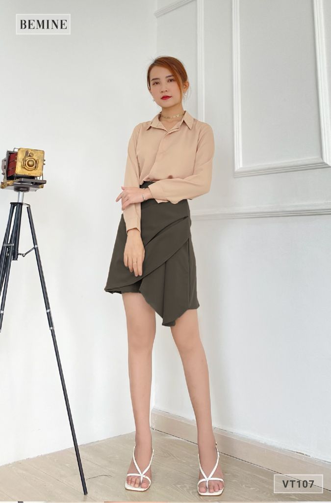 VT107NAU - Chân váy xếp li chéo tà