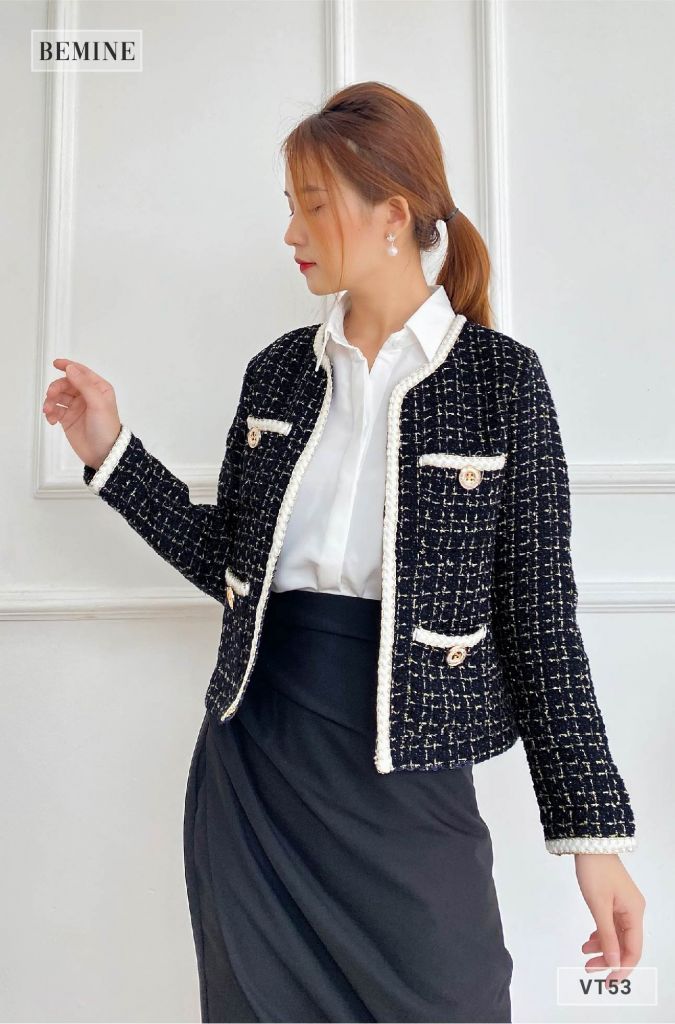 VT53DEN - Chân váy xếp ly đắp tà
