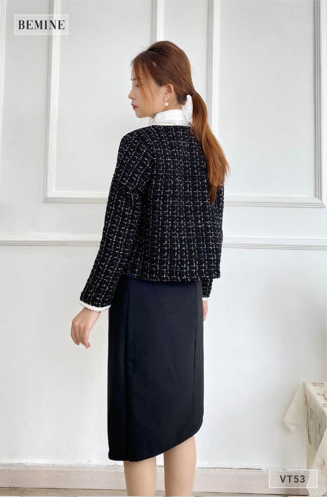 VT53DEN - Chân váy xếp ly đắp tà