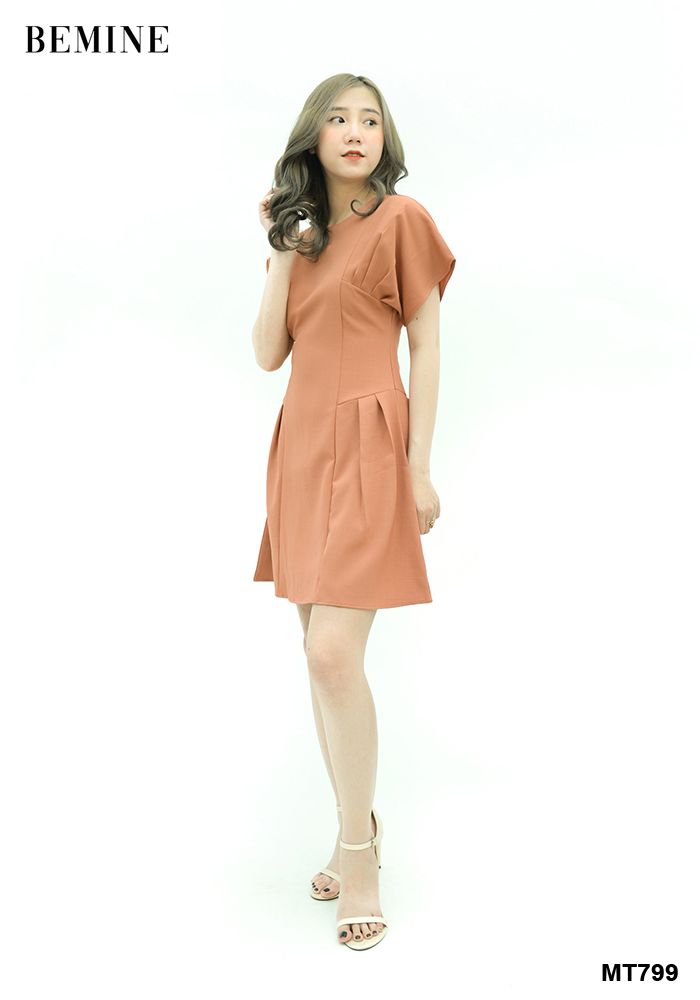 MT799GACH - Đầm xếp ly ngực tay cánh dơi