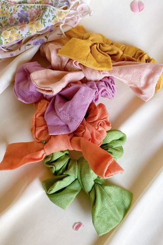 Cột tóc linen