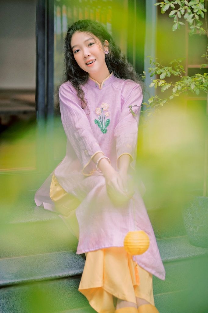 Áo dài linen Thêu tay Anh Hoa