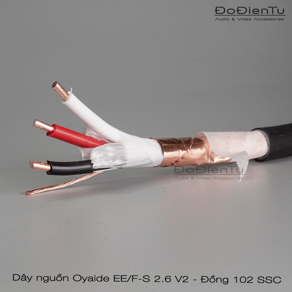 Dây nguồn Oyaide EE/F-S 2.6 V2