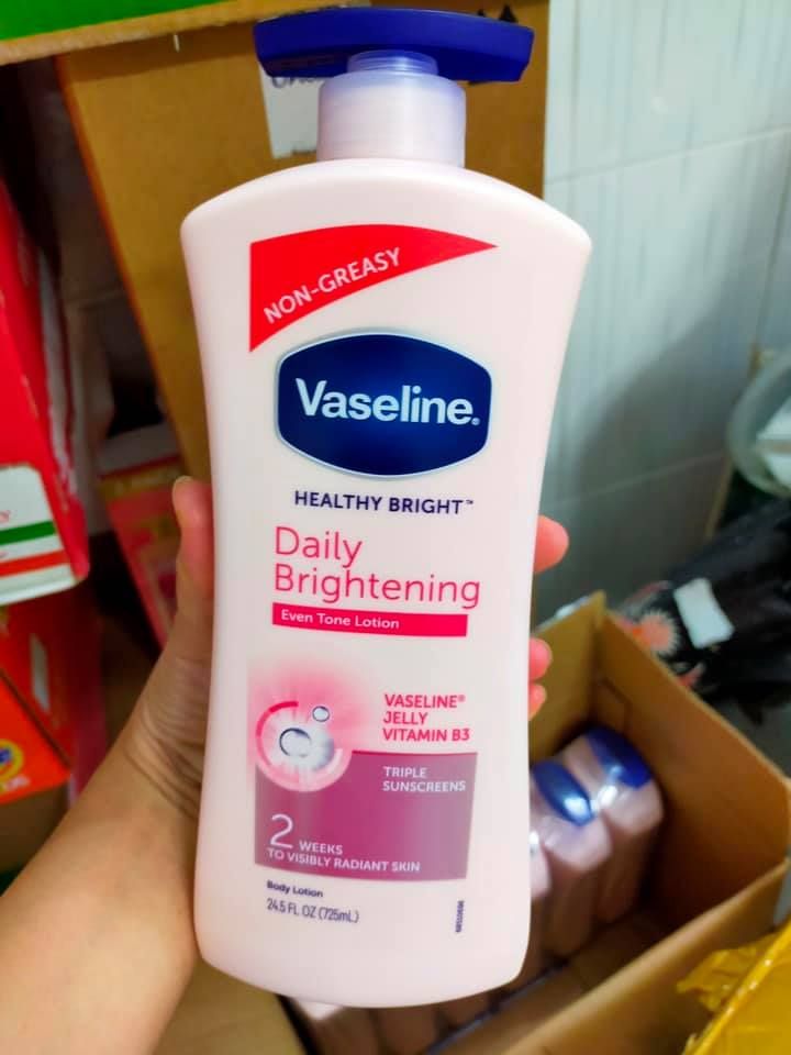 Sữa dưỡng thể trắng da toàn thân Vaseline 725ml của Mỹ