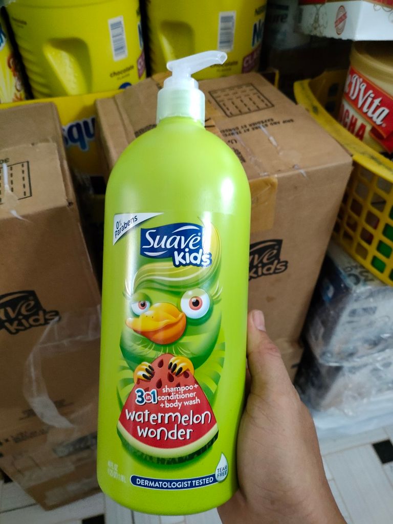 Sữa tắm gội xã cho bé Suave Kids vòi 1.18 lít mùi dưa hấu của Mỹ