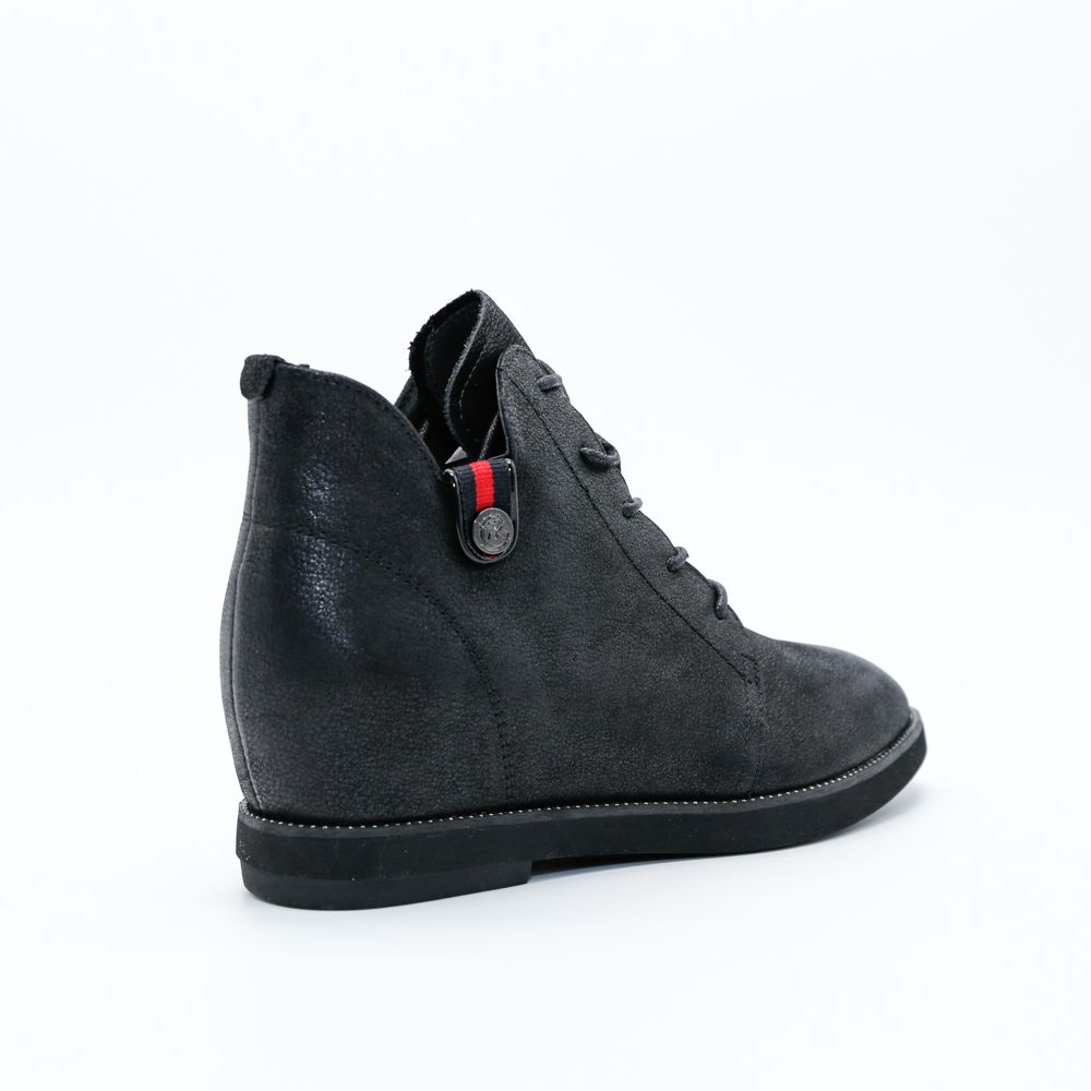 Giày slip on nữ Aokang 182431071
