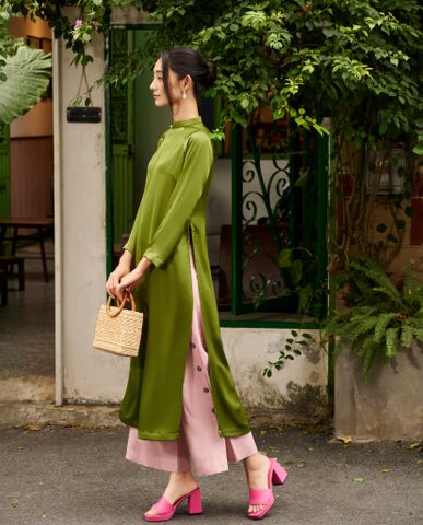 Áo dài Lê Phổ áo dài cổ điển lụa xanh sage | Thời trang thiết kế Hity