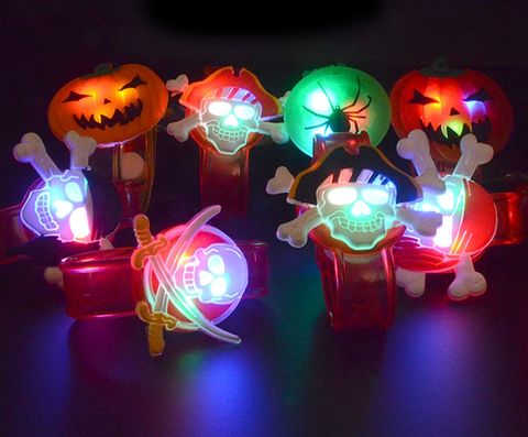 Vòng đeo tay Halloween đèn Led Con Nhện 2 