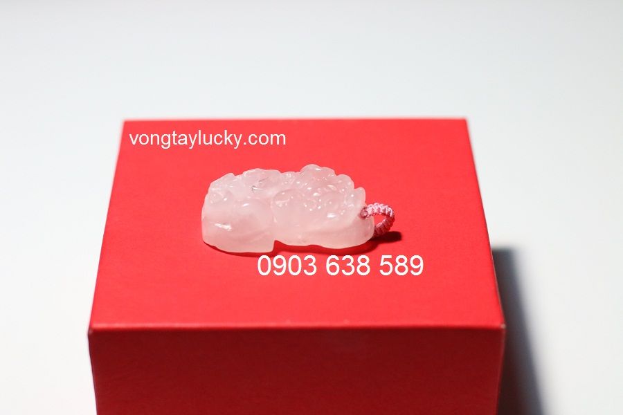 Tỳ hưu phong thủy đá thạch anh hồng (tỳ hưu 2x3cm)