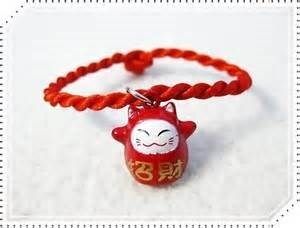 Vòng tay mèo đỏ Nhật Maneki neko chuông đồng MD0034