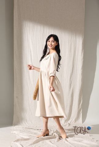  Đầm Nữ Linen Thêu Hoa 