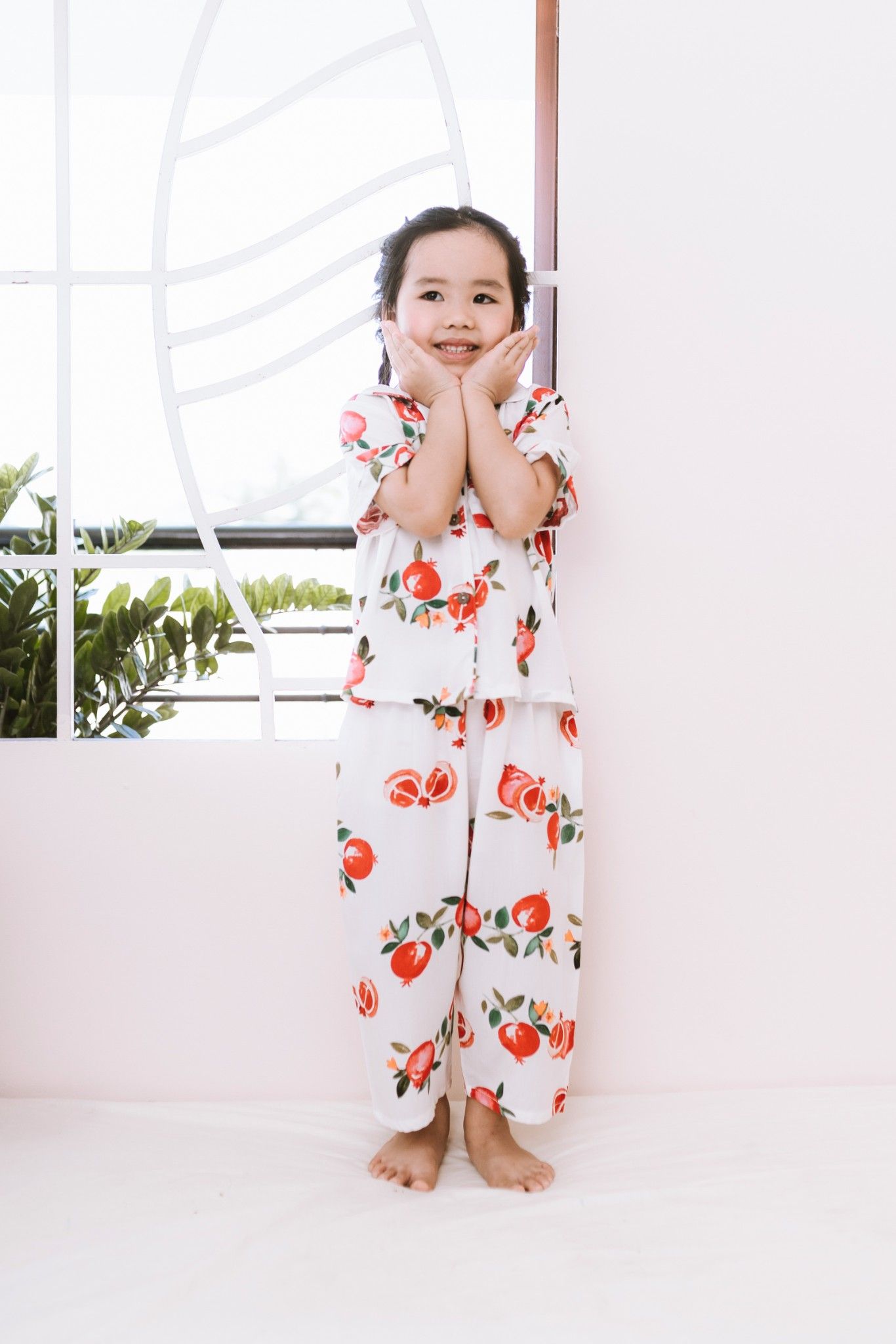 Pyjamas Bé Lựu Đỏ