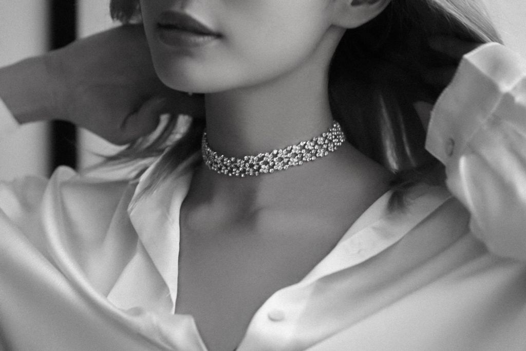 Embrace Choker