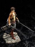  Attack on Titan Eren 1/7 Complete Figure 