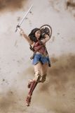  S.H. Figuarts - Wonder Woman ( JUSTICE LEAGUE ) 