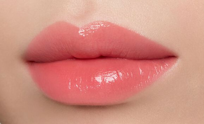 Son dưỡng có màu Cle De Peau Lip Glorifier - Màu 2 Red