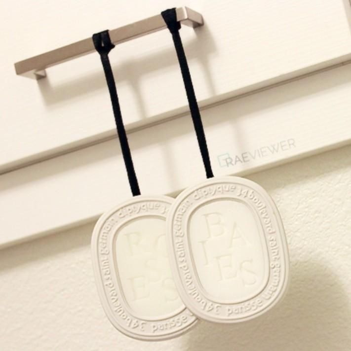 Sắp treo thơm Diptyque Baies Scented Oval Figuier