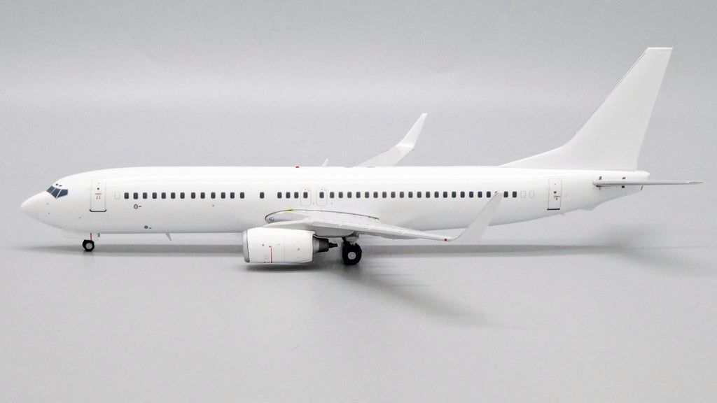 Blank/White Boeing 737-800 Winglets JC Wings 1:200 JC2WHT1067 BK1067