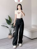  Jeans Suông Túi Thêu Đỏ 