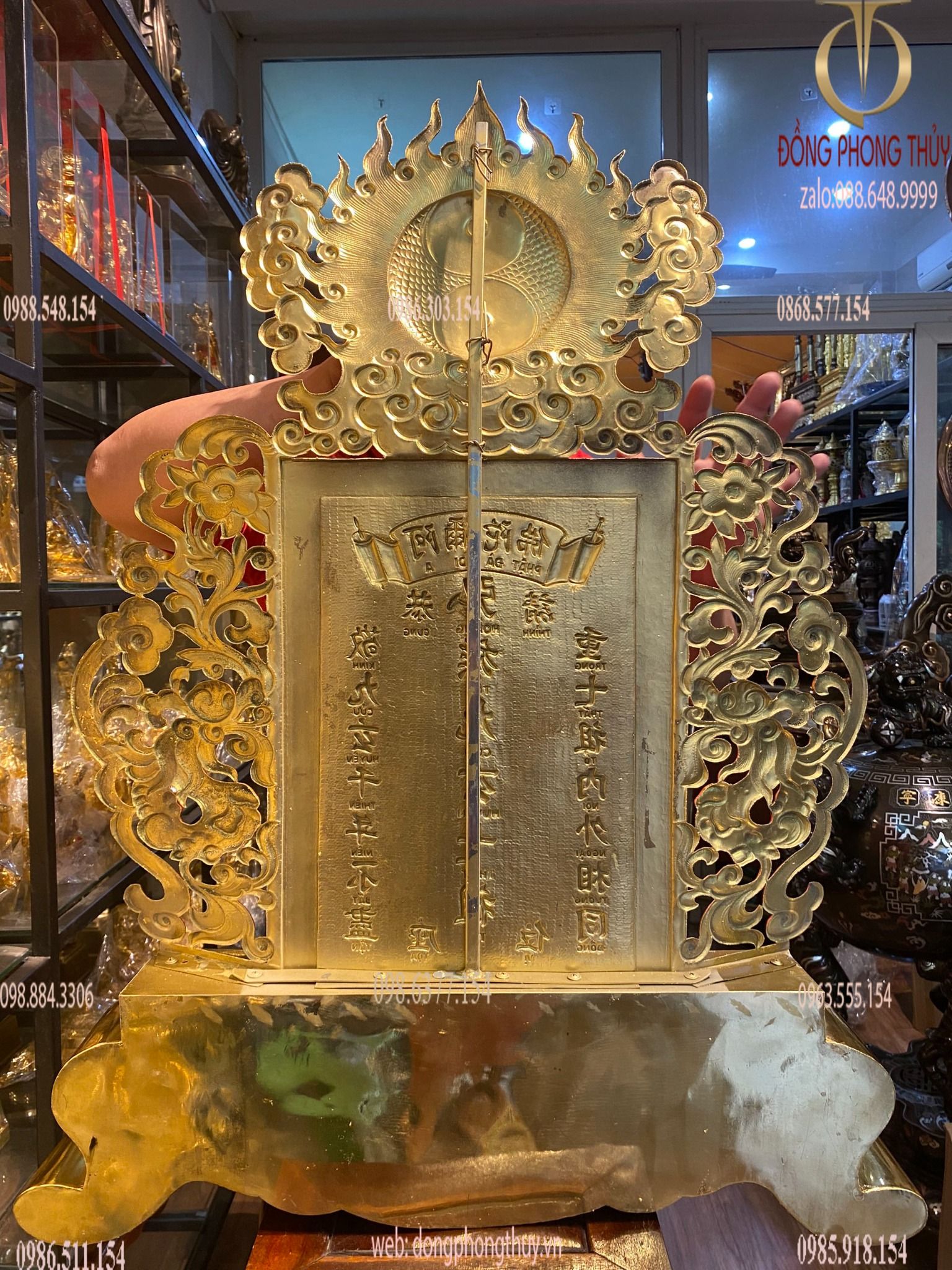 Bài vị Cửu Huyền Thất tổ dát vàng 24k chữ đặt theo yêu cầu Cao 90 ngang 68 sâu 9.5 cm nặng 4.5 kg