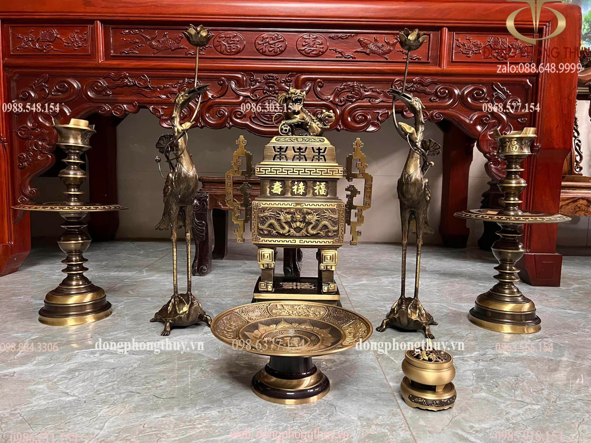 Bộ đỉnh đồng dáng Vuông Ngũ sự cao 63cm nặng 36,5kg