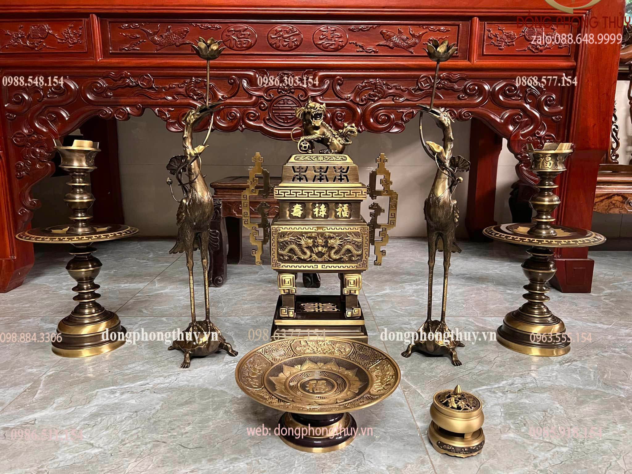 Bộ đỉnh đồng dáng Vuông Ngũ sự cao 63cm nặng 36,5kg