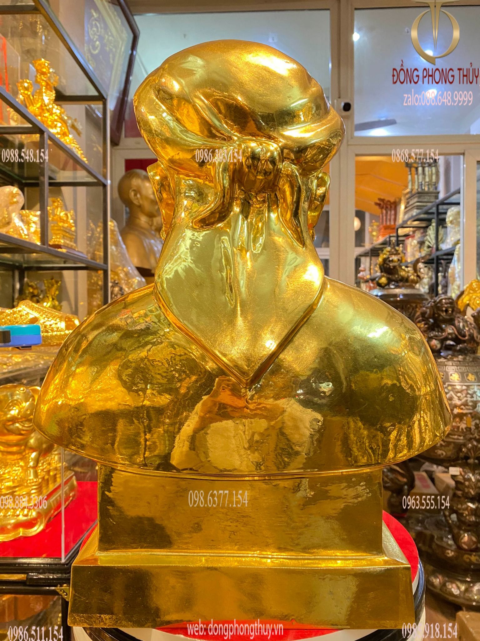 Đúc tượng truyền thần