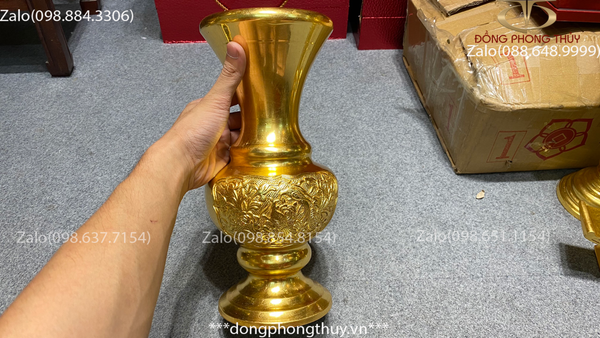 Lọ hoa bằng đồng cao 30cm thếp vàng 24k