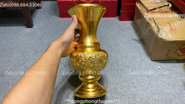 Lọ hoa bằng đồng cao 30cm thếp vàng 24k