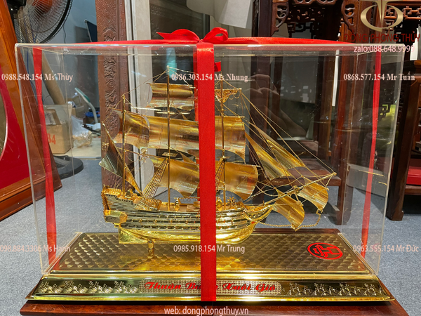 Quà tặng vip: Dài 50cm mô hình thuyền buồm mạ vàng 24k quà tặng sếp