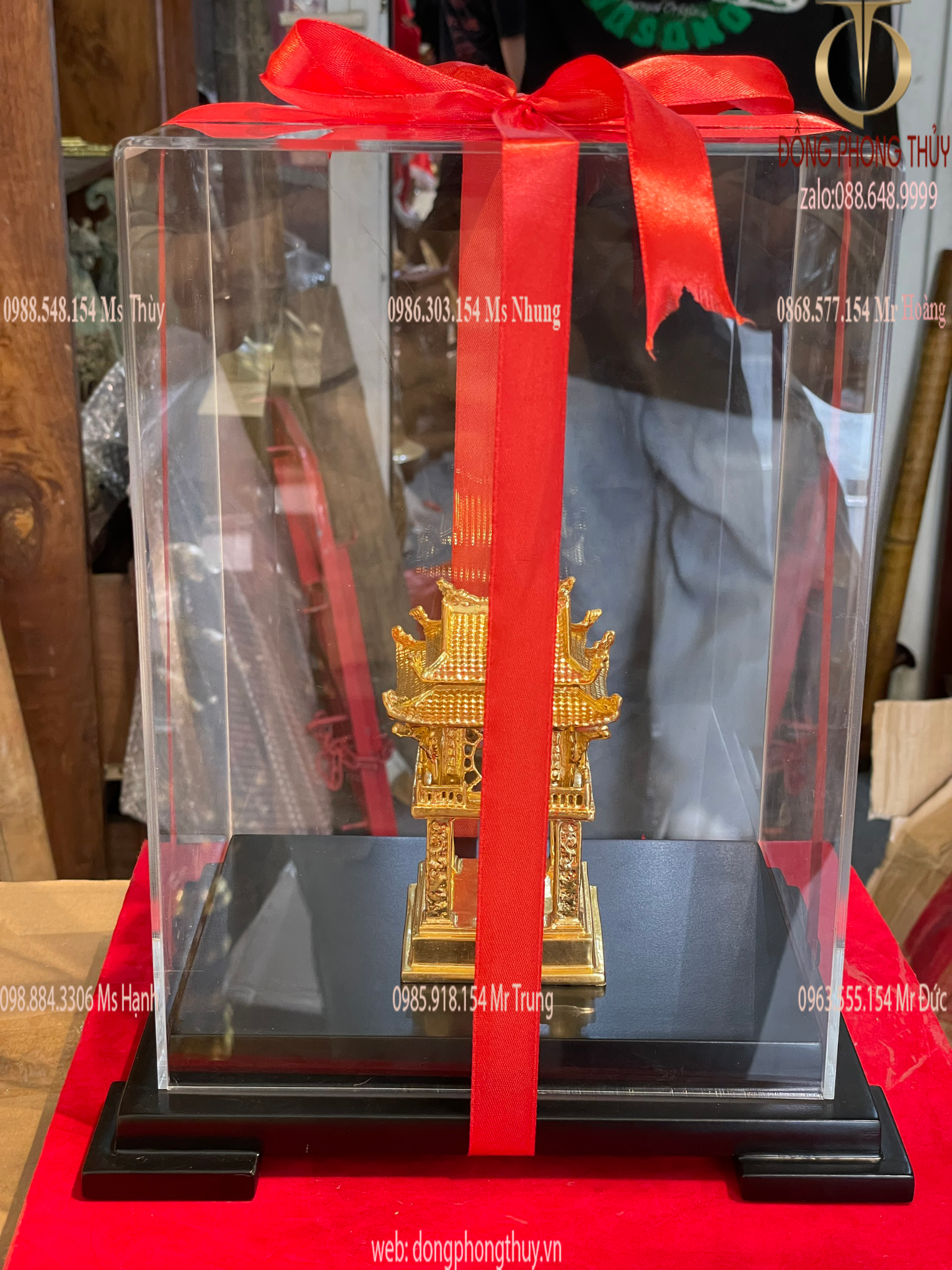 Quà tặng doanh nghiệp: khuê văn các bằng đồng dát vàng 24k