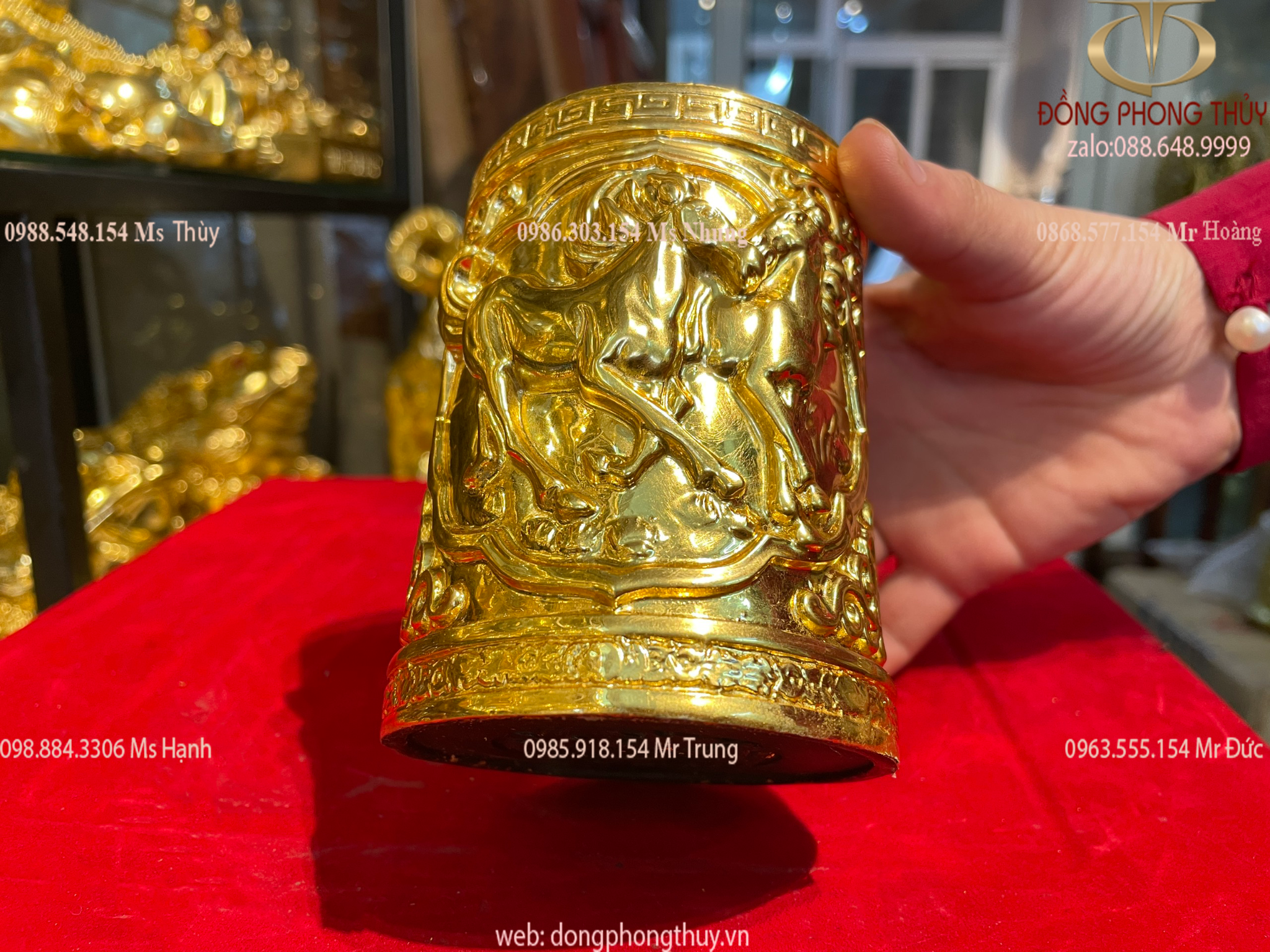 Quà tặng sếp : Ống đựng bút bằng đồng dát vàng 24k