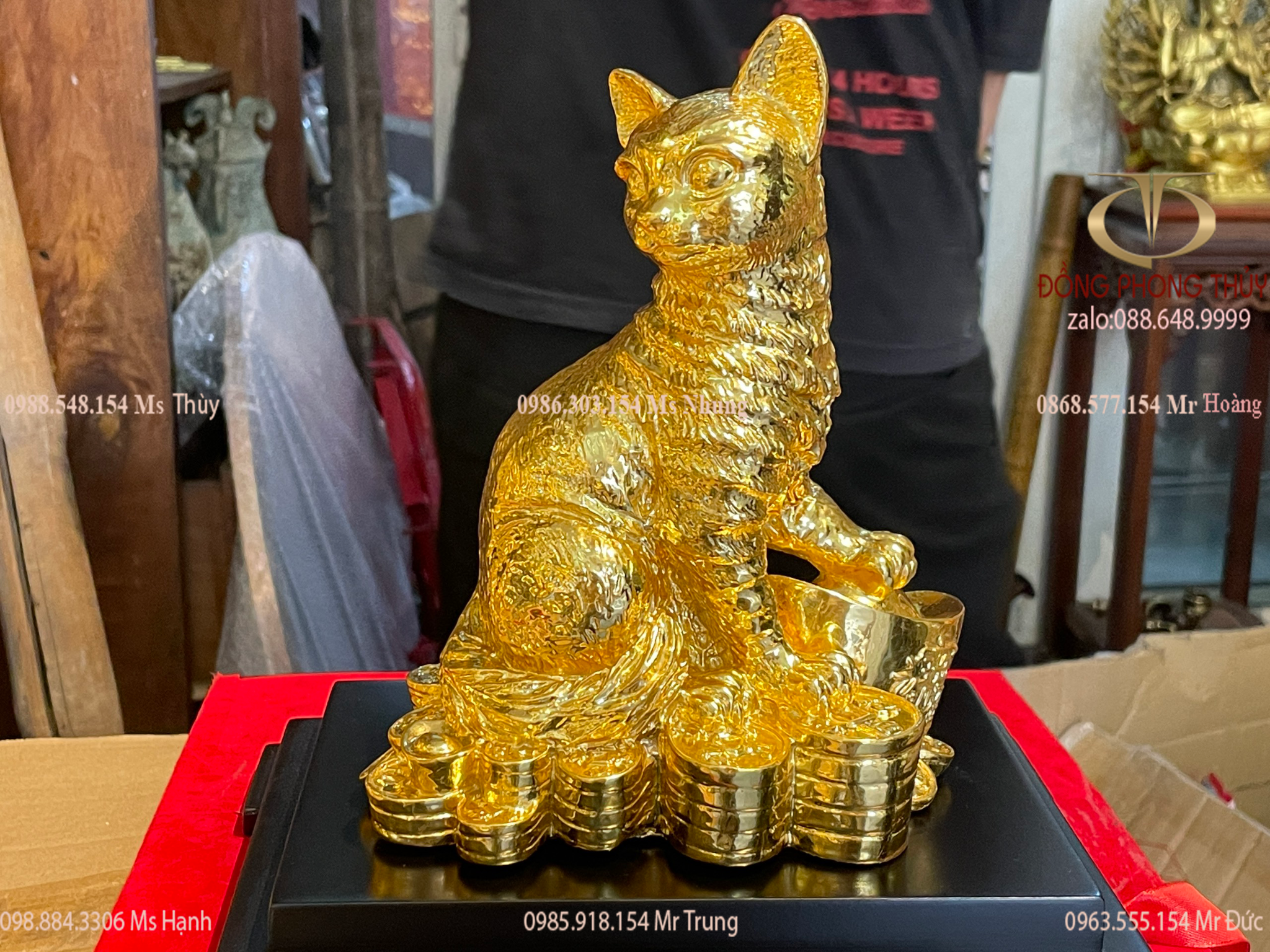Quà tặng: Tượng mèo mạ vàng bằng đồng