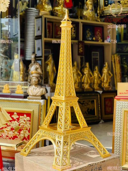 Tháp eiffel bằng đồng