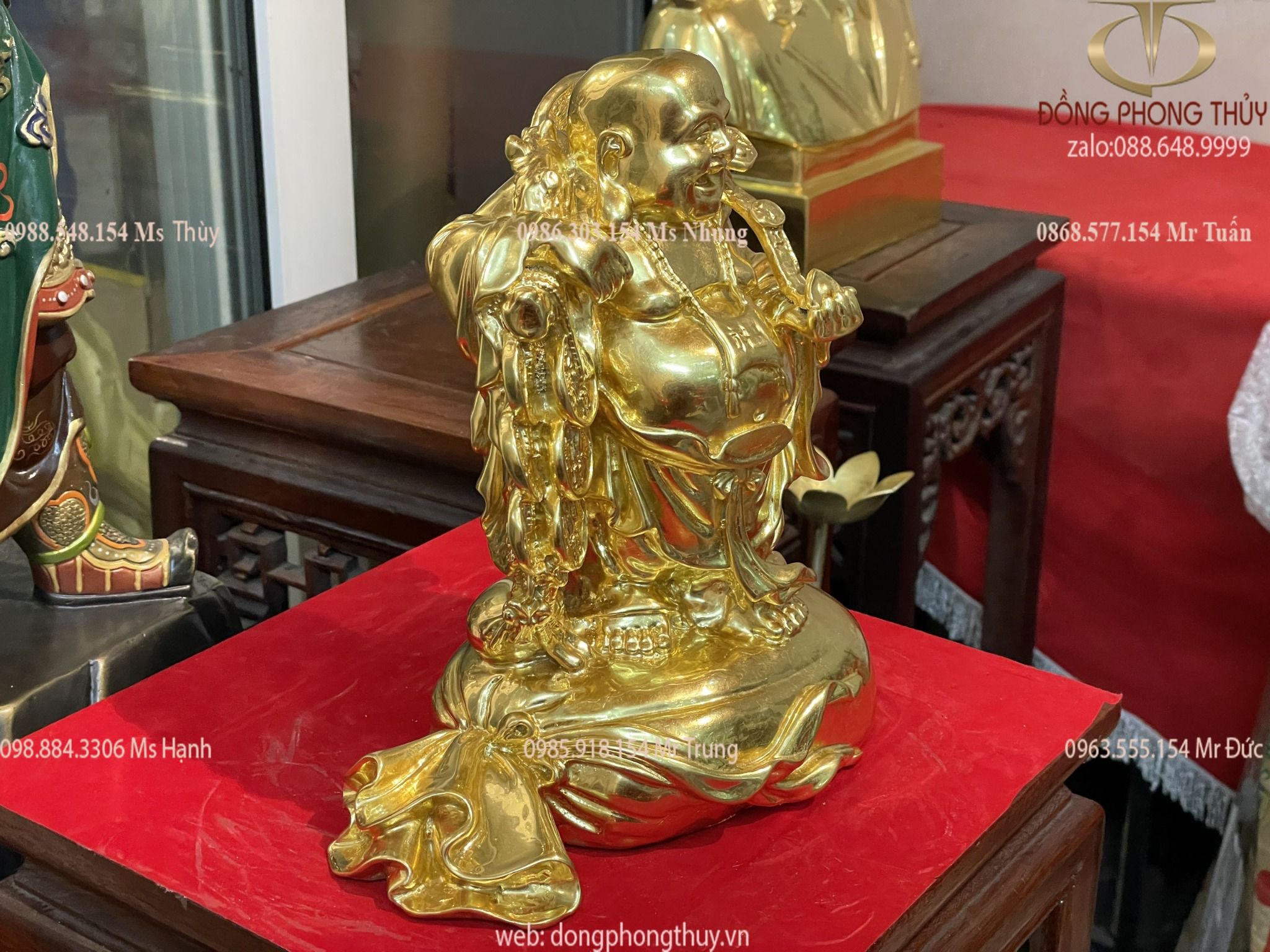 TƯỢNG DI LẶC ĐỨNG BỊ GÁNH BAO TIỀN BẰNG ĐỒNG DÁT VÀNG 24K