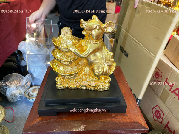 tượng chuột phong thủy bằng đồng dát vàng 24k cao 18cm ngang 18cm sâu 9cm nặng 1,9kg