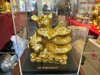 tượng chuột phong thủy bằng đồng dát vàng 24k cao 18cm ngang 18cm sâu 9cm nặng 1,9kg