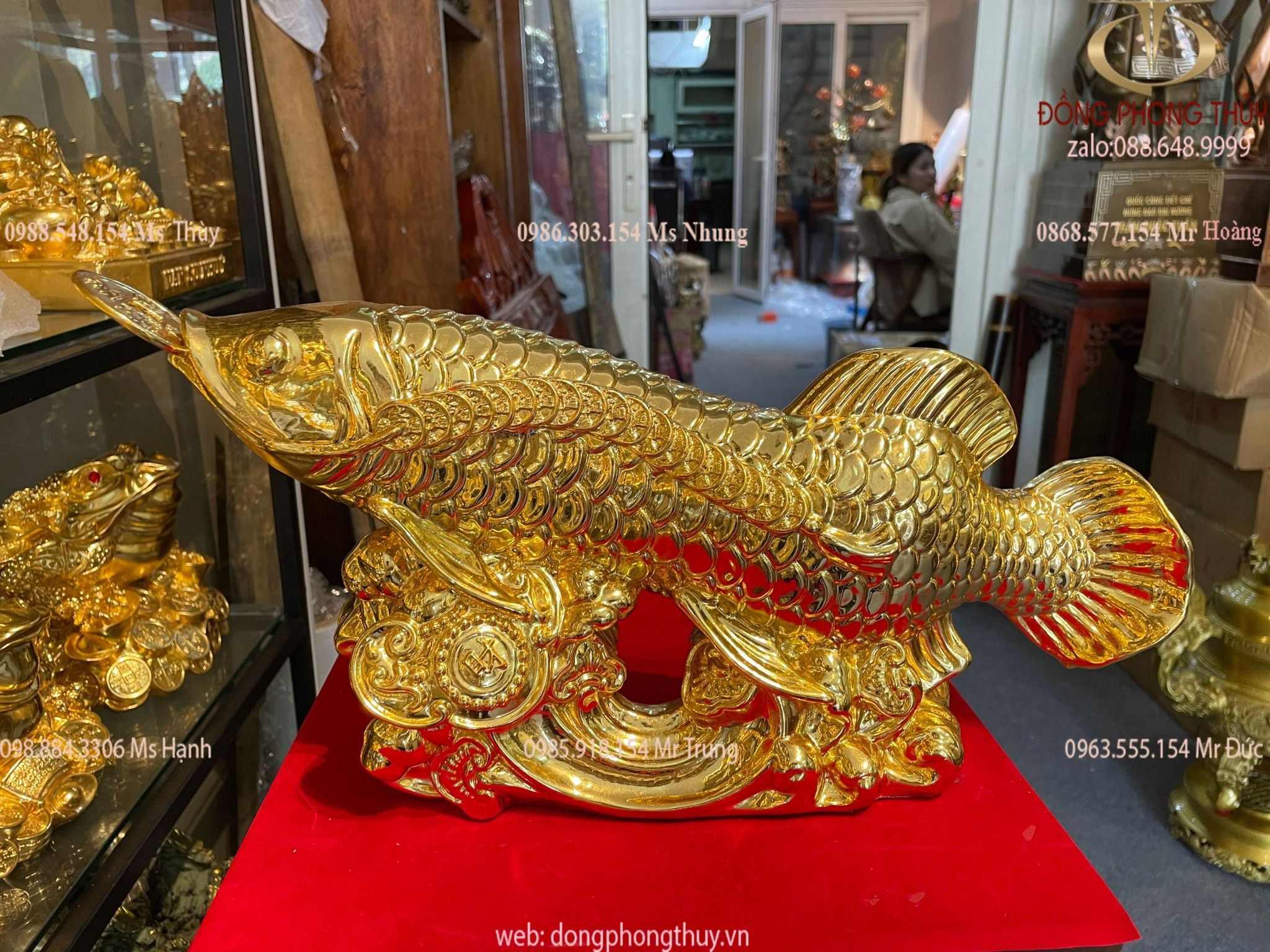 Tượng cá rồng bằng đồng dát vàng 24k
