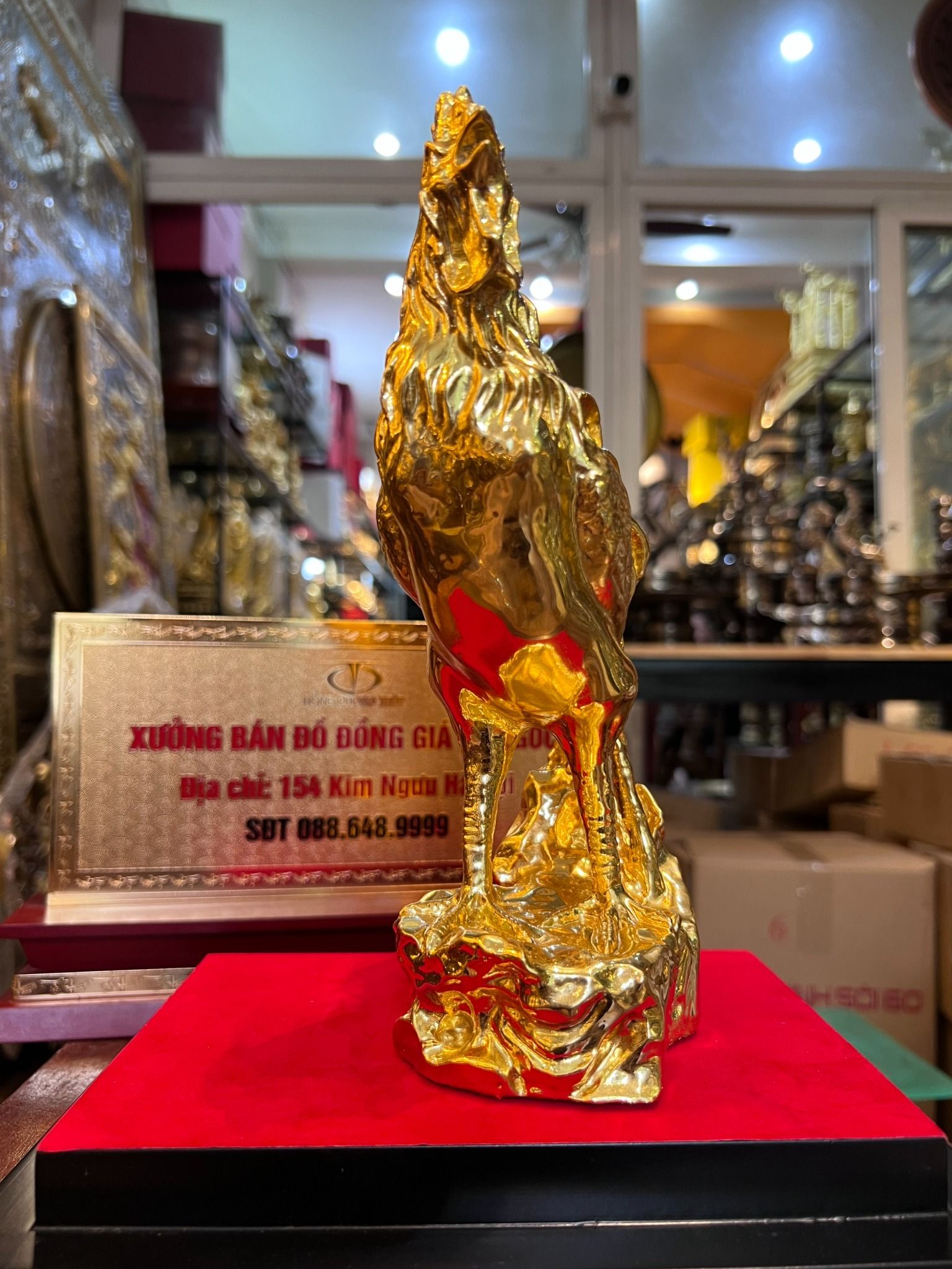 Tượng gà bằng đồng dát vàng 24k món quà tặng sếp ý nghĩa
