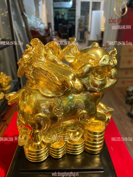 Tượng heo phong thủy bằng đồng dát vàng 24k