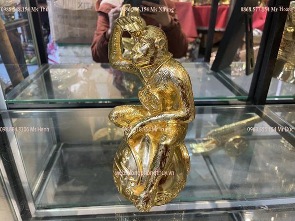 tượng khỉ phong thủy bằng đồng  dát vàng 24k cao 21cm