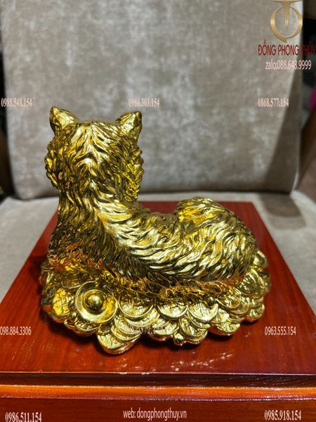 Tượng mèo phong thủy nằm 12cm bằng đồng dát vàng công nghiệp