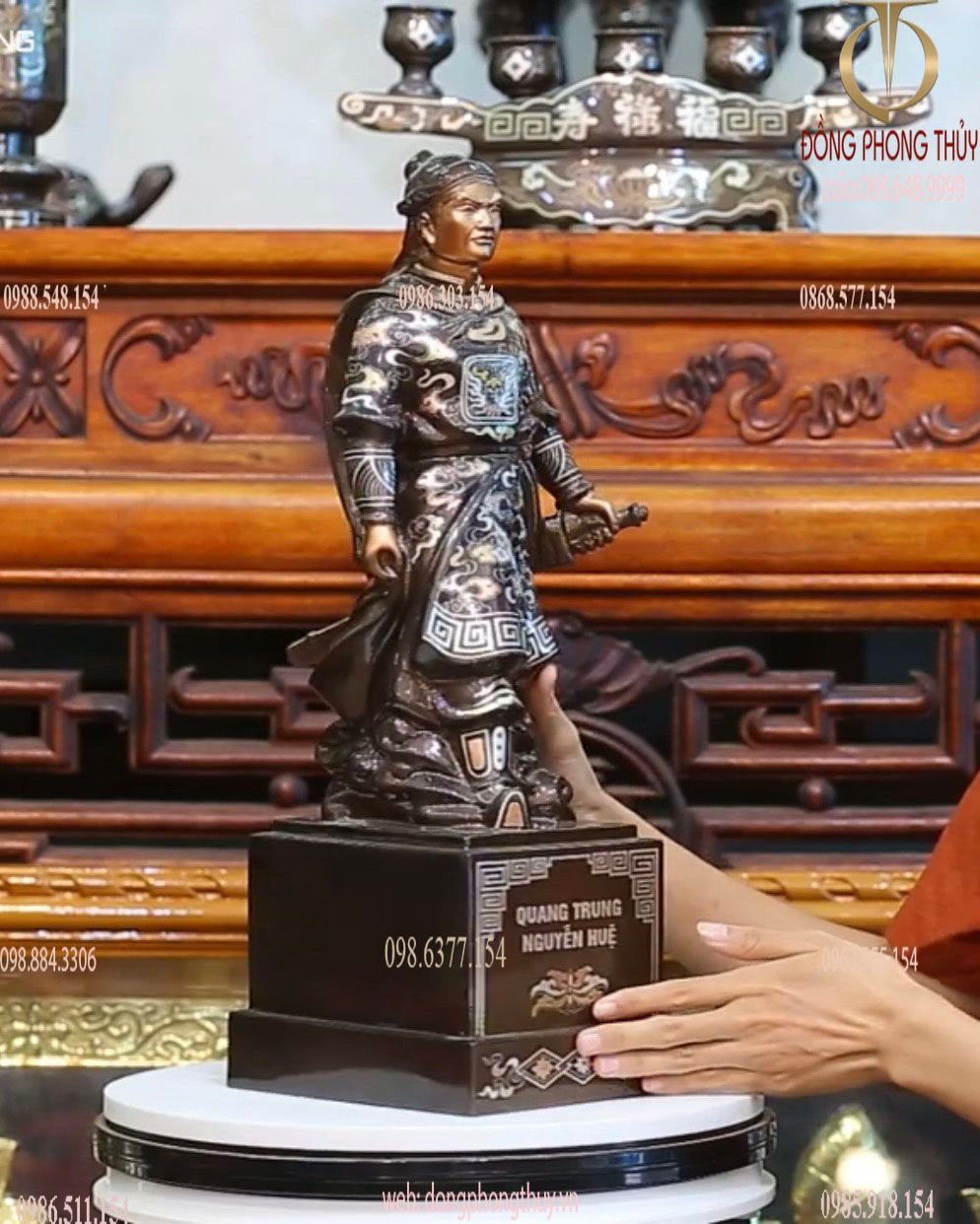 Tượng Quang Trung Nguyễn Huệ